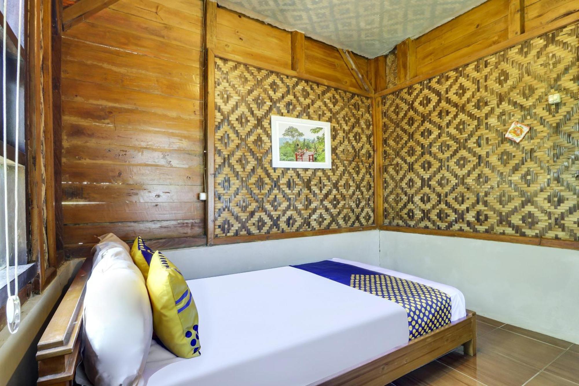 Oyo Homes 90956 Desa Wisata Guranteng Pendjalu エクステリア 写真
