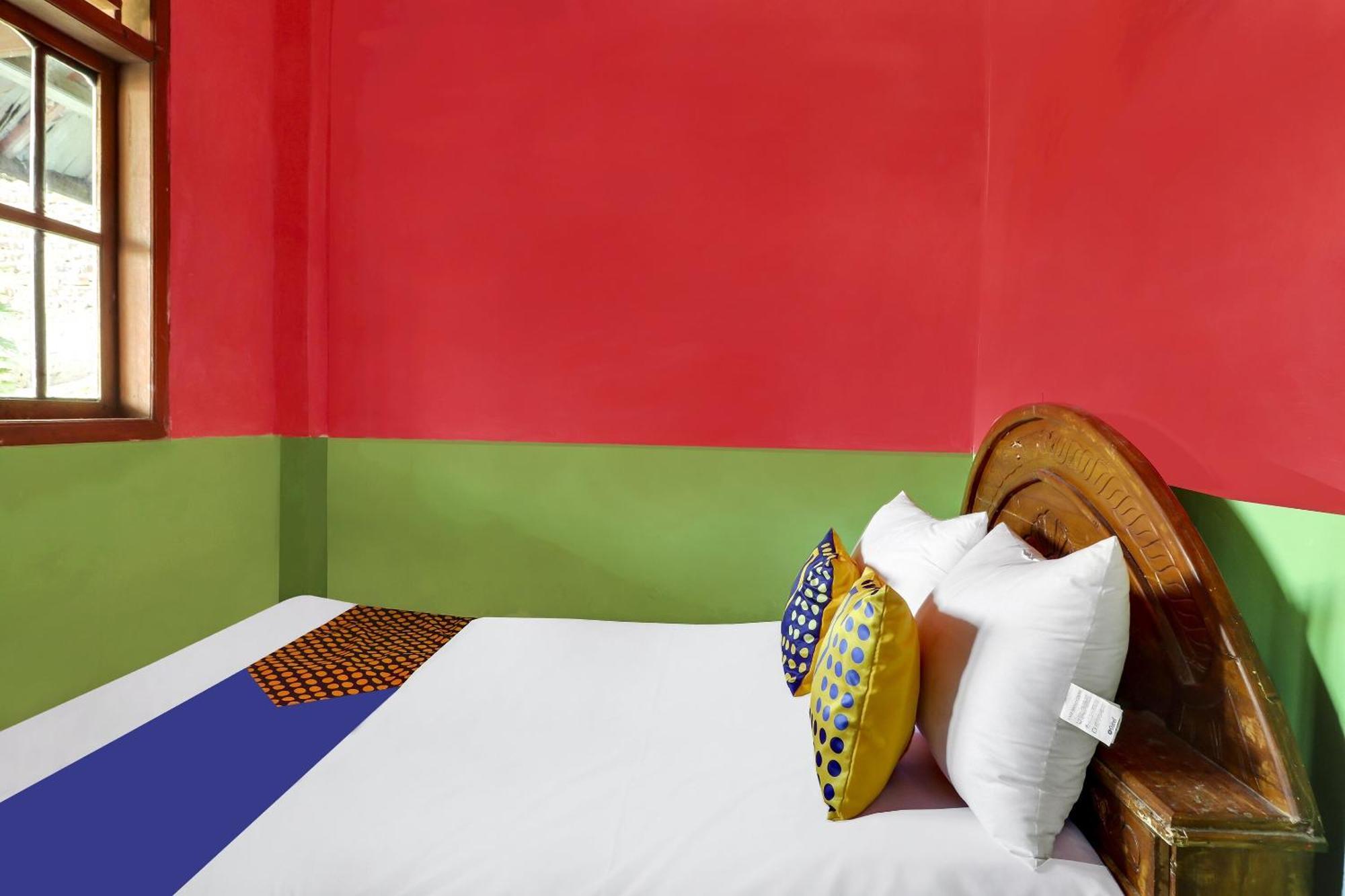 Oyo Homes 90956 Desa Wisata Guranteng Pendjalu エクステリア 写真