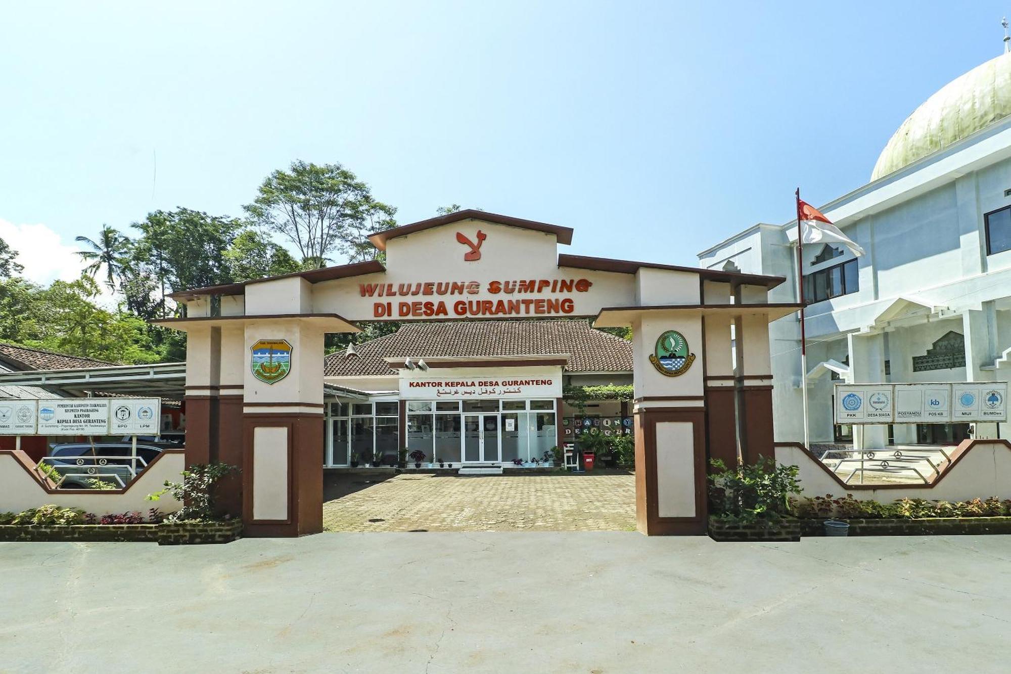 Oyo Homes 90956 Desa Wisata Guranteng Pendjalu エクステリア 写真