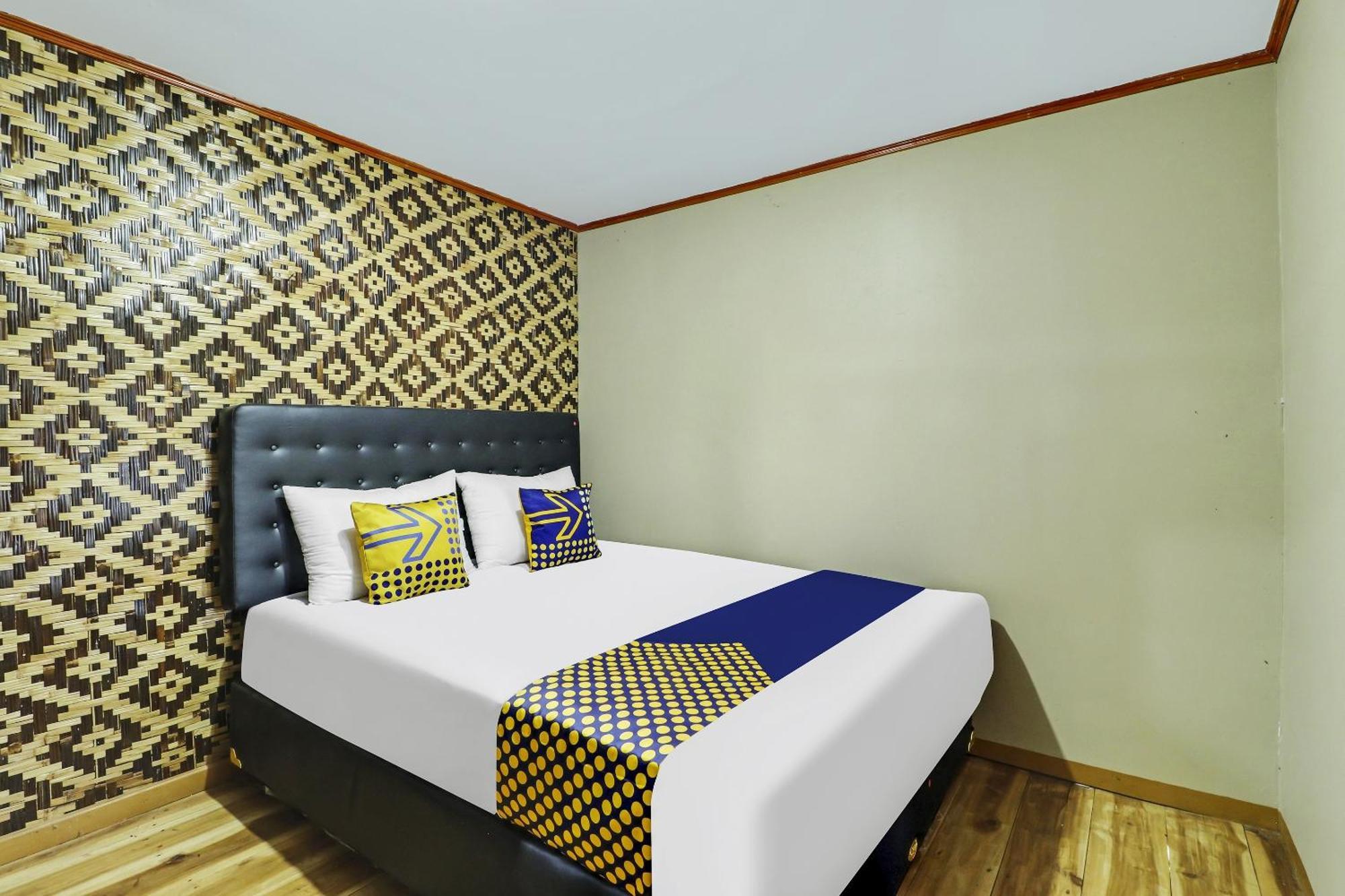 Oyo Homes 90956 Desa Wisata Guranteng Pendjalu エクステリア 写真
