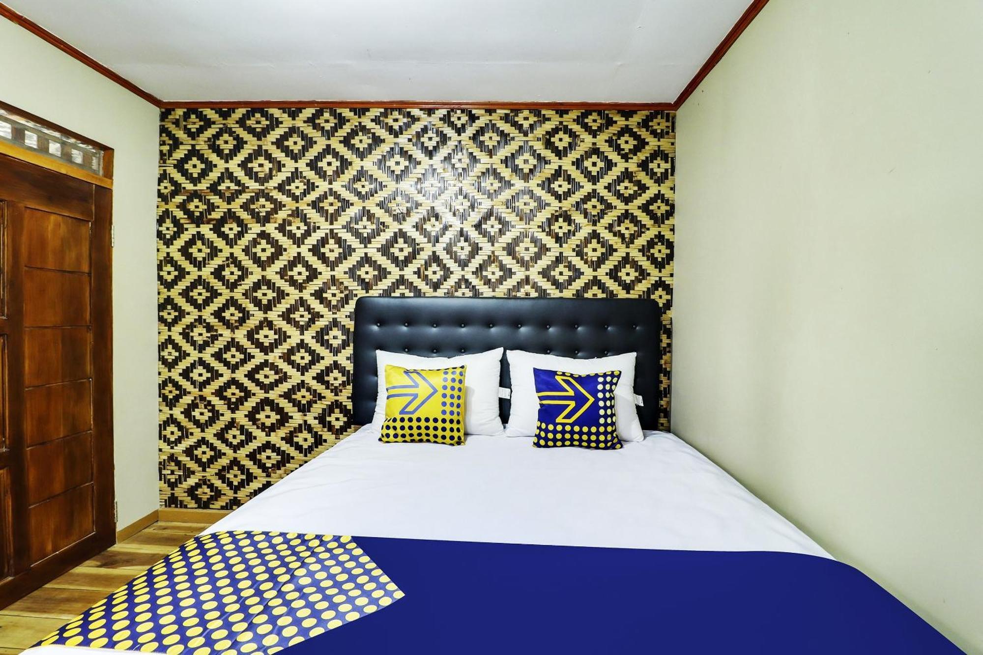 Oyo Homes 90956 Desa Wisata Guranteng Pendjalu エクステリア 写真