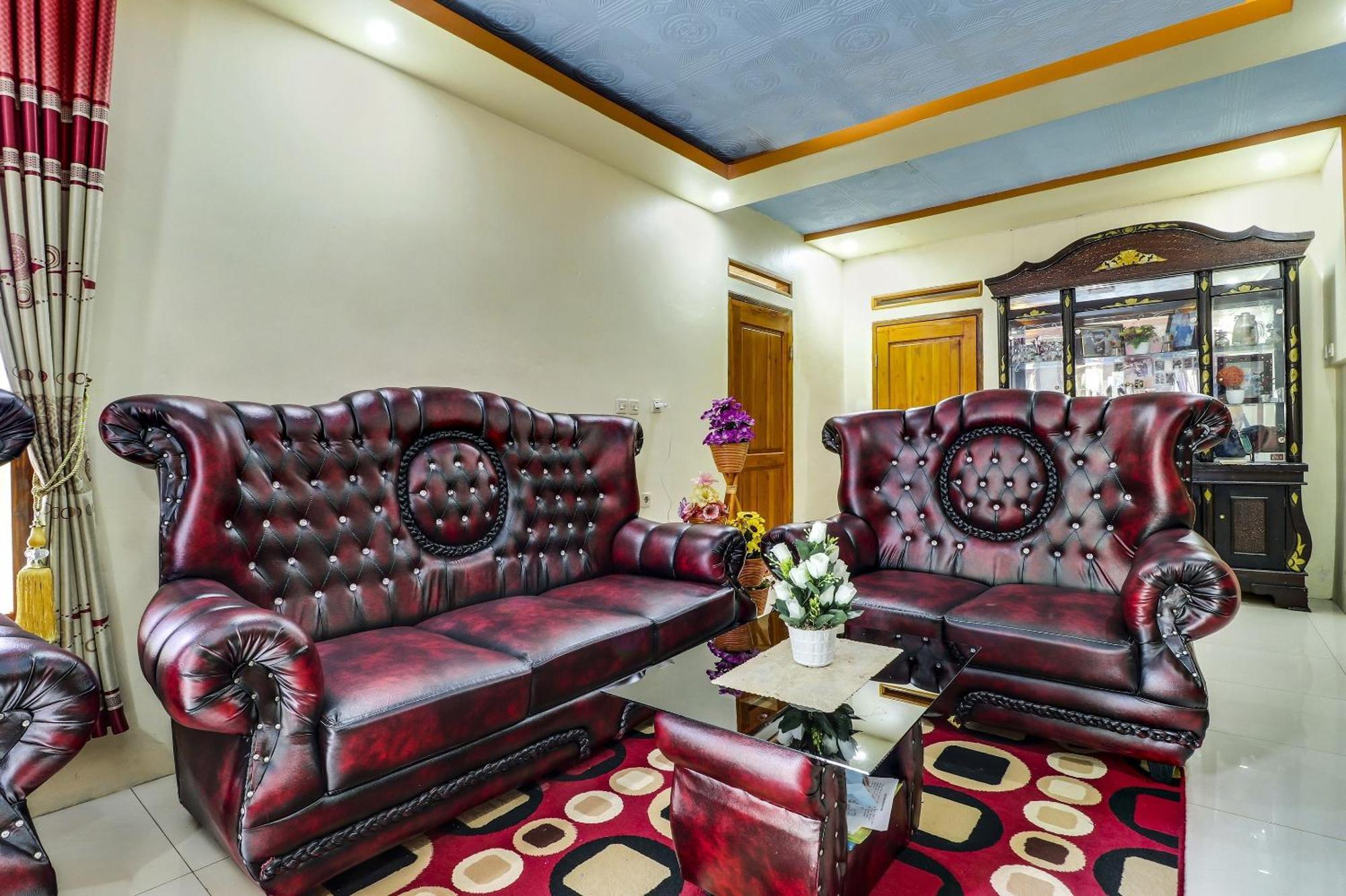Oyo Homes 90956 Desa Wisata Guranteng Pendjalu エクステリア 写真