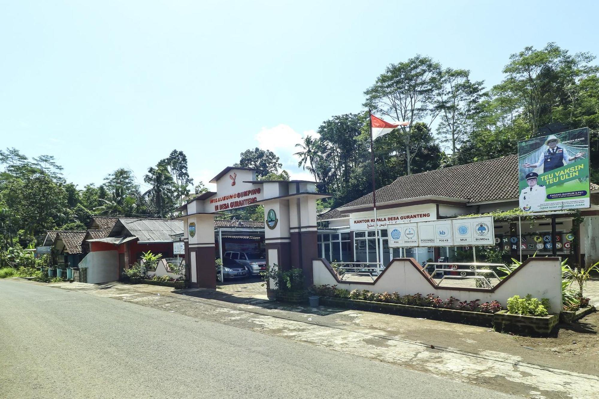Oyo Homes 90956 Desa Wisata Guranteng Pendjalu エクステリア 写真