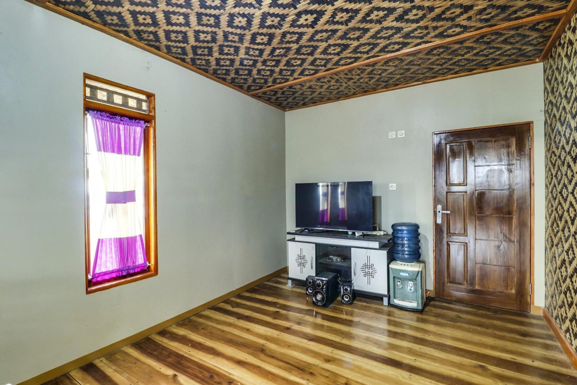 Oyo Homes 90956 Desa Wisata Guranteng Pendjalu エクステリア 写真